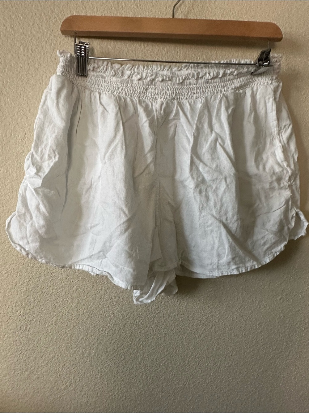 Aerie Women’s White Elastic-Waist Linen Blend Shorts size L/ pre owned 1489